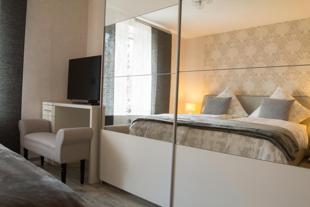 Ferienhaus Borneich Schwalbach Екстер'єр фото
